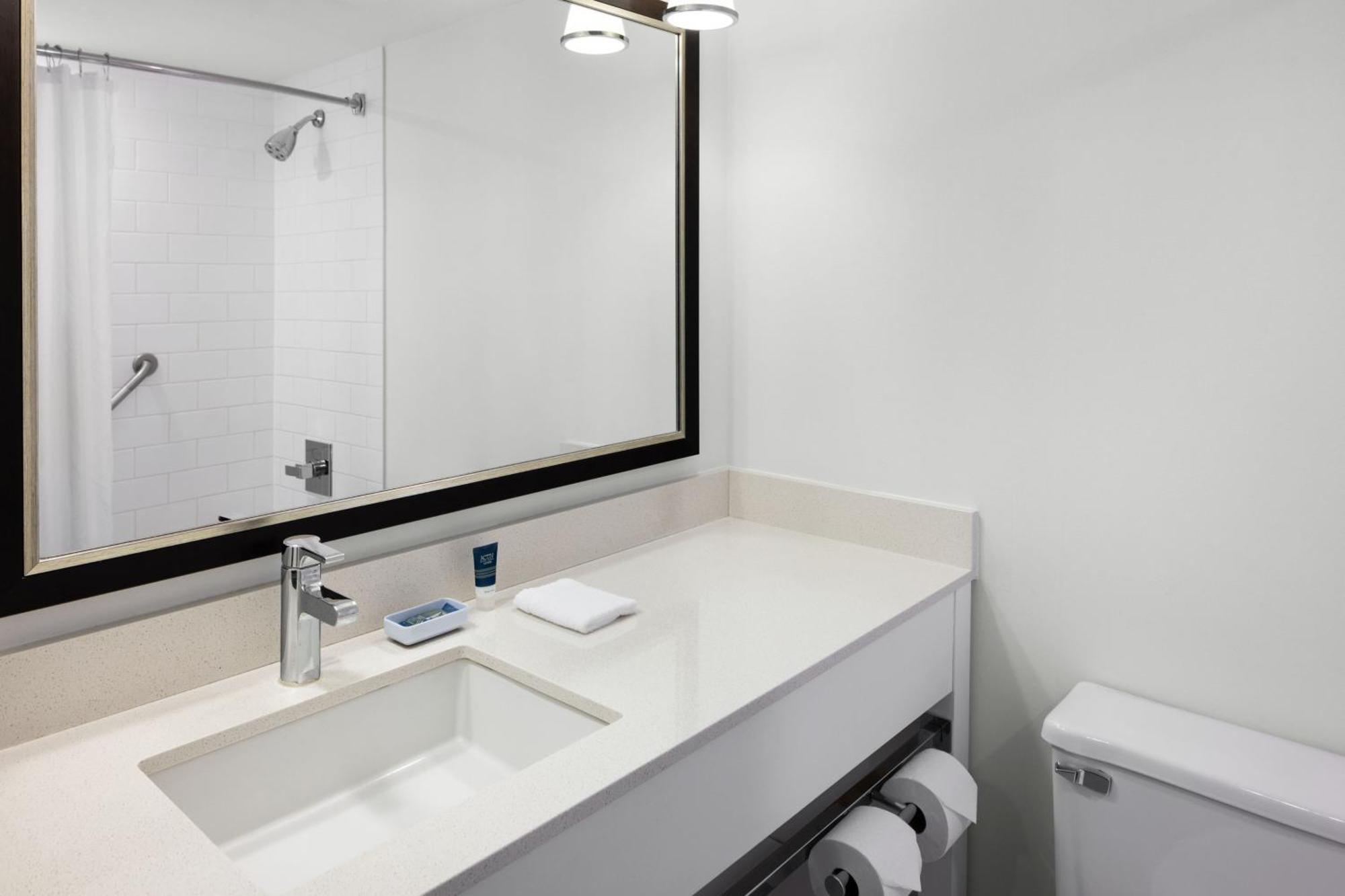 Four Points By Sheraton Edmonton South Luaran gambar