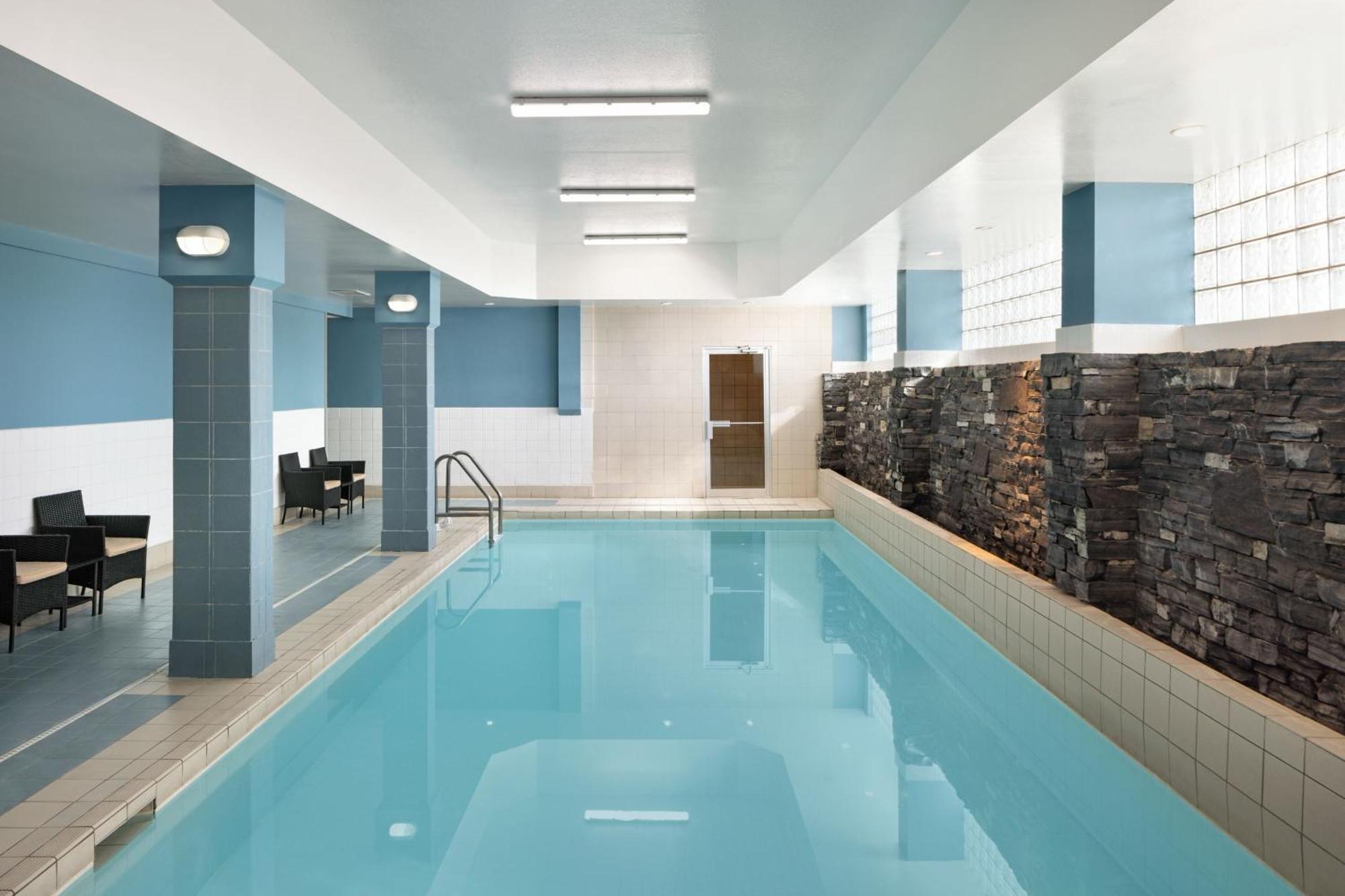 Four Points By Sheraton Edmonton South Luaran gambar