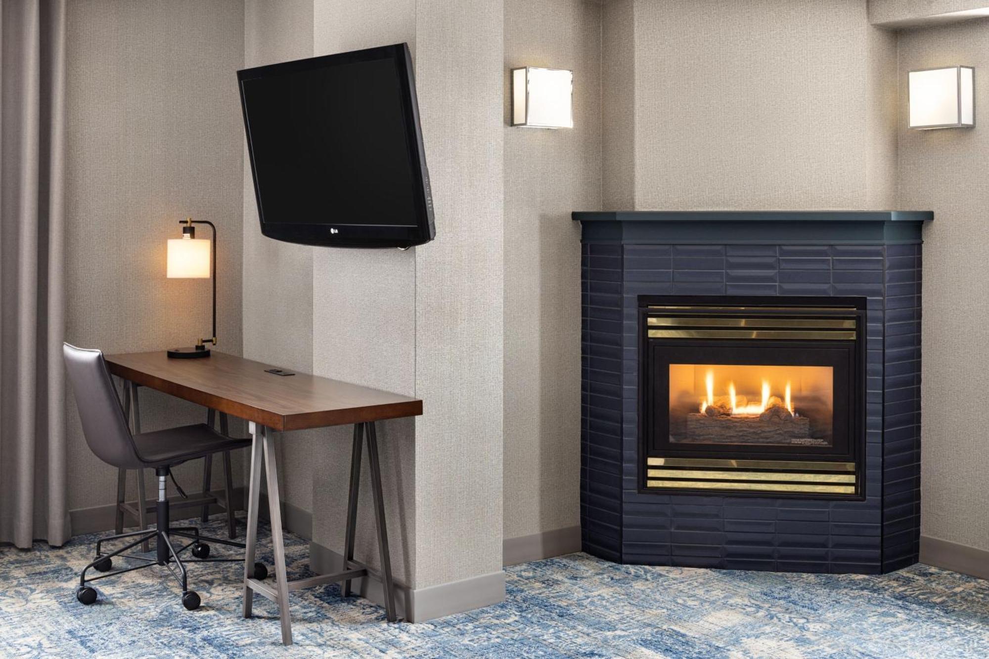 Four Points By Sheraton Edmonton South Luaran gambar