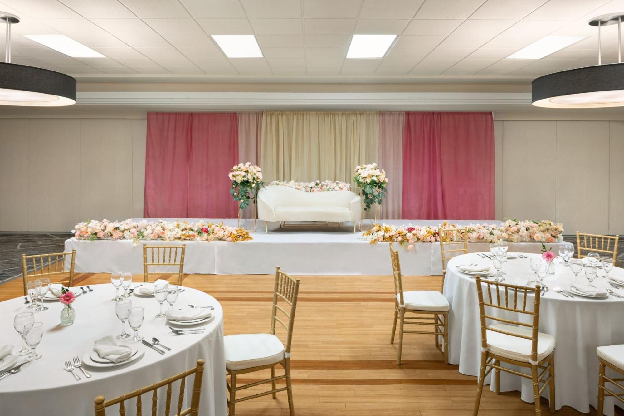Four Points By Sheraton Edmonton South Luaran gambar