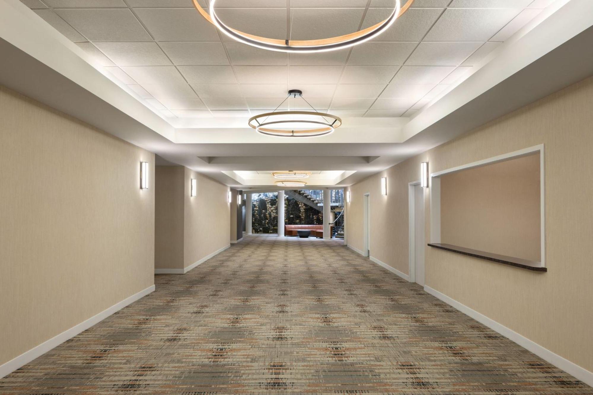 Four Points By Sheraton Edmonton South Luaran gambar