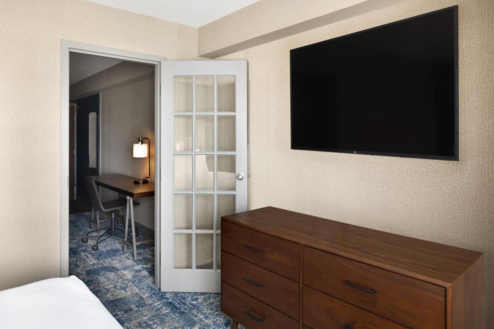 Four Points By Sheraton Edmonton South Luaran gambar