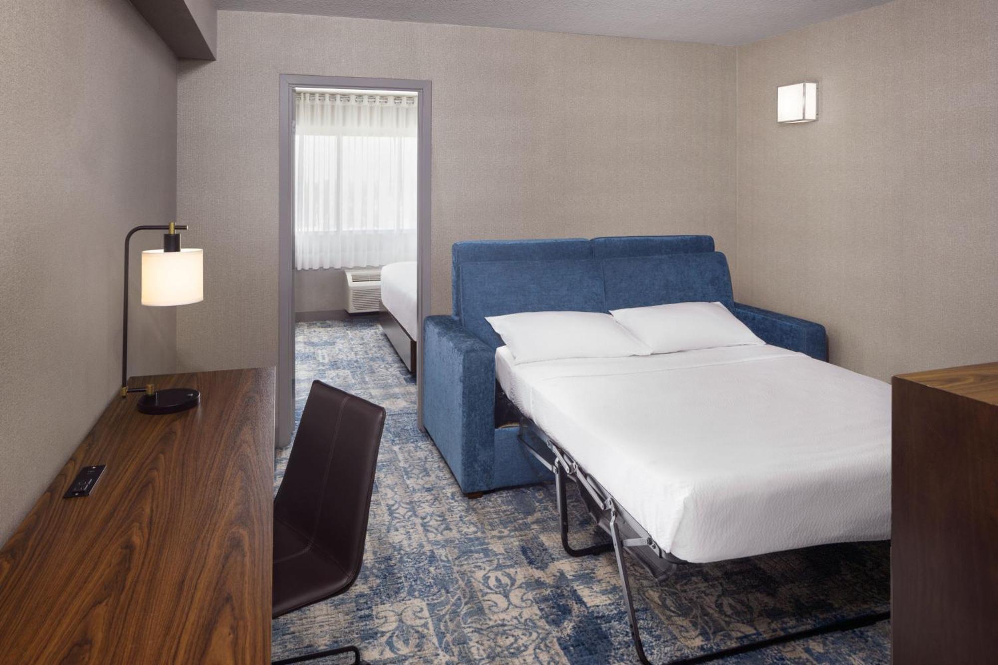 Four Points By Sheraton Edmonton South Luaran gambar