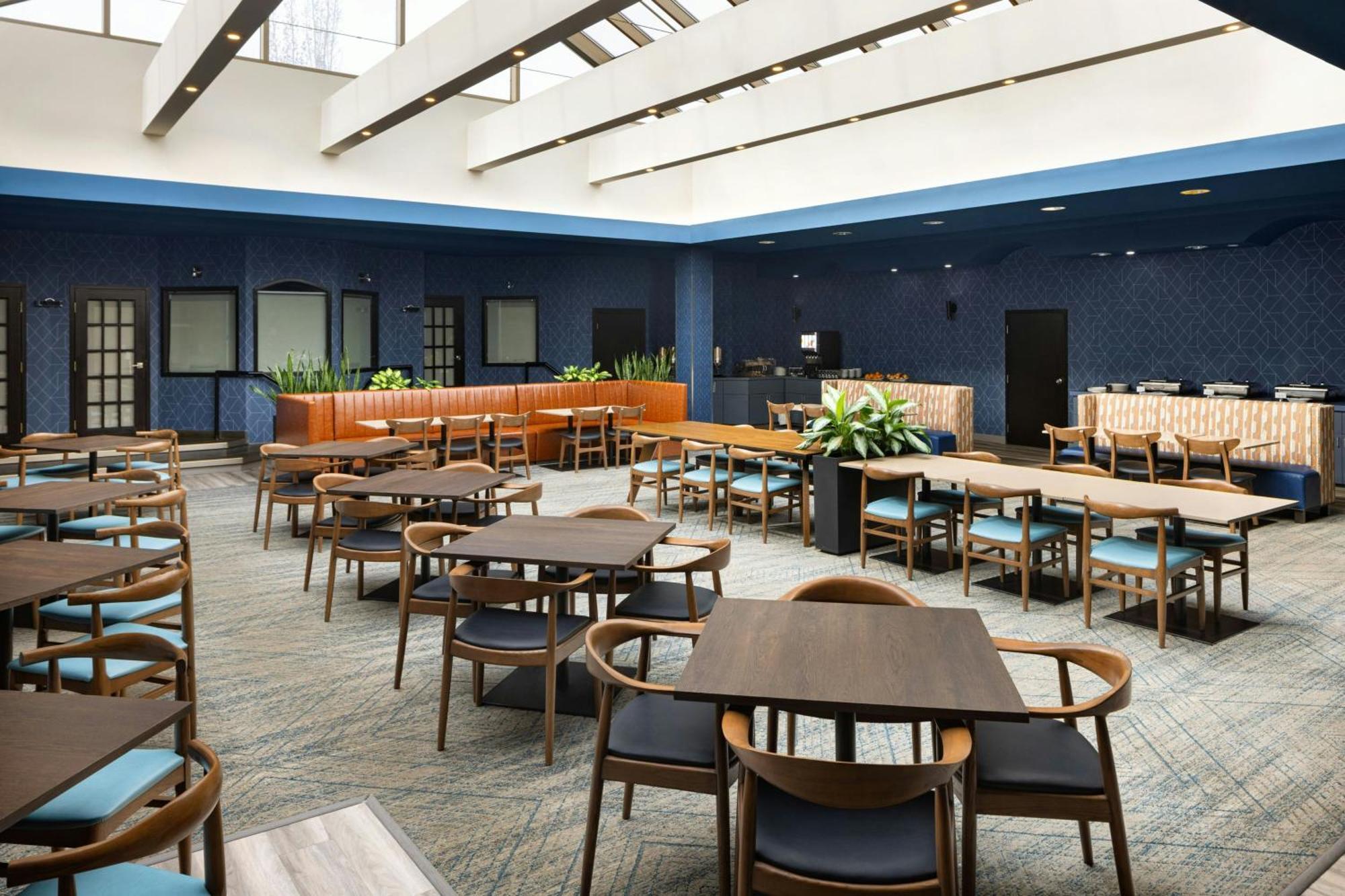 Four Points By Sheraton Edmonton South Luaran gambar